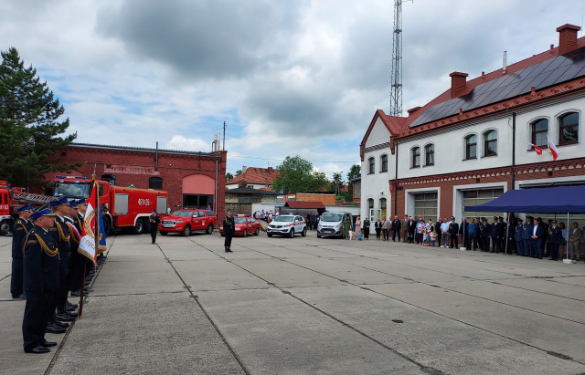 Strażacy świętowali w Prudniku. Wręczono odznaczenia i awanse