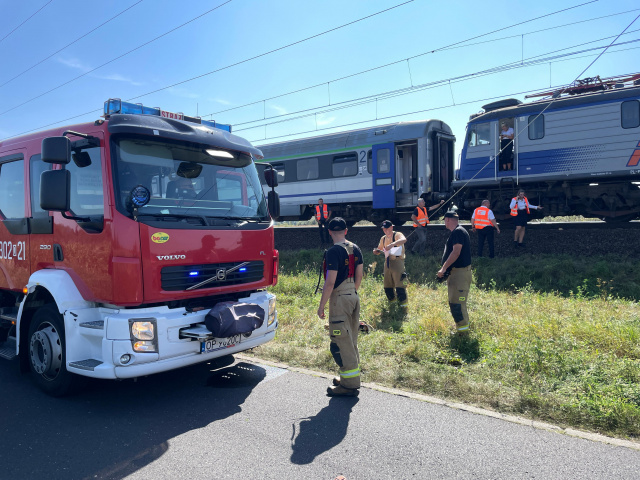 Awaria składu na linii kolejowej Opole - Wrocław [AKTUALIZACJA]