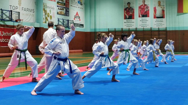 W karate trzeba zakochać się jak w pięknej kobiecie. W Głubczycach trwa międzynarodowe seminarium