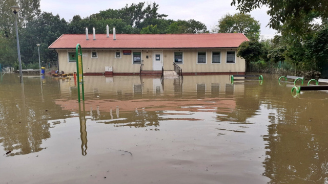 Zalana świetlica w Lewinie Brzeskim zmieni adres. Trwa adaptacja tymczasowej siedziby