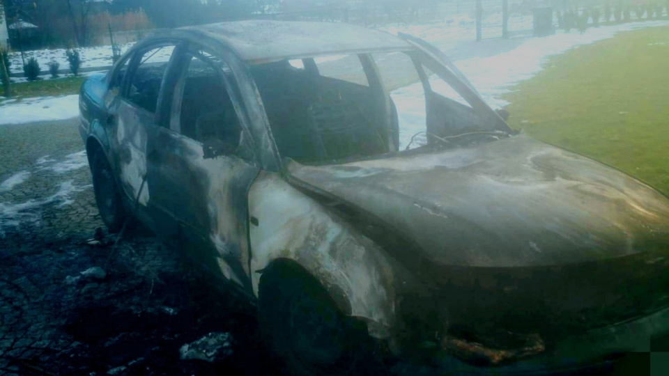 Spalony samochód burmistrza [fot. Marek Pietruszka]