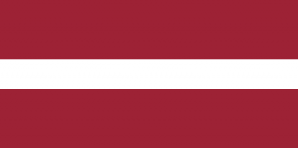 Flaga Łotwy [wikipedia/domena publiczna]