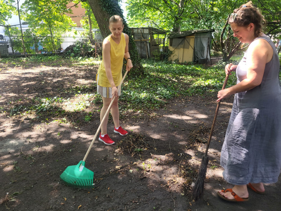 Społeczny ogród powstaje w przy Krakowskiej 41b w Opolu [fot. Katarzyna Doros-Stachoń]