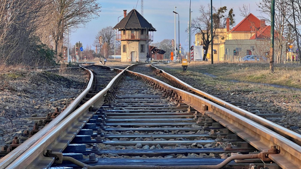 Linia kolejowa nr 288 (Nysa - Brzeg) [fot. Daniel Klimczak]