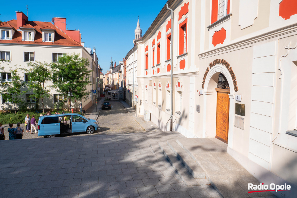 Nowy samochód dla Muzeum Śląska Opolskiego [fot. Marcin Boczek]