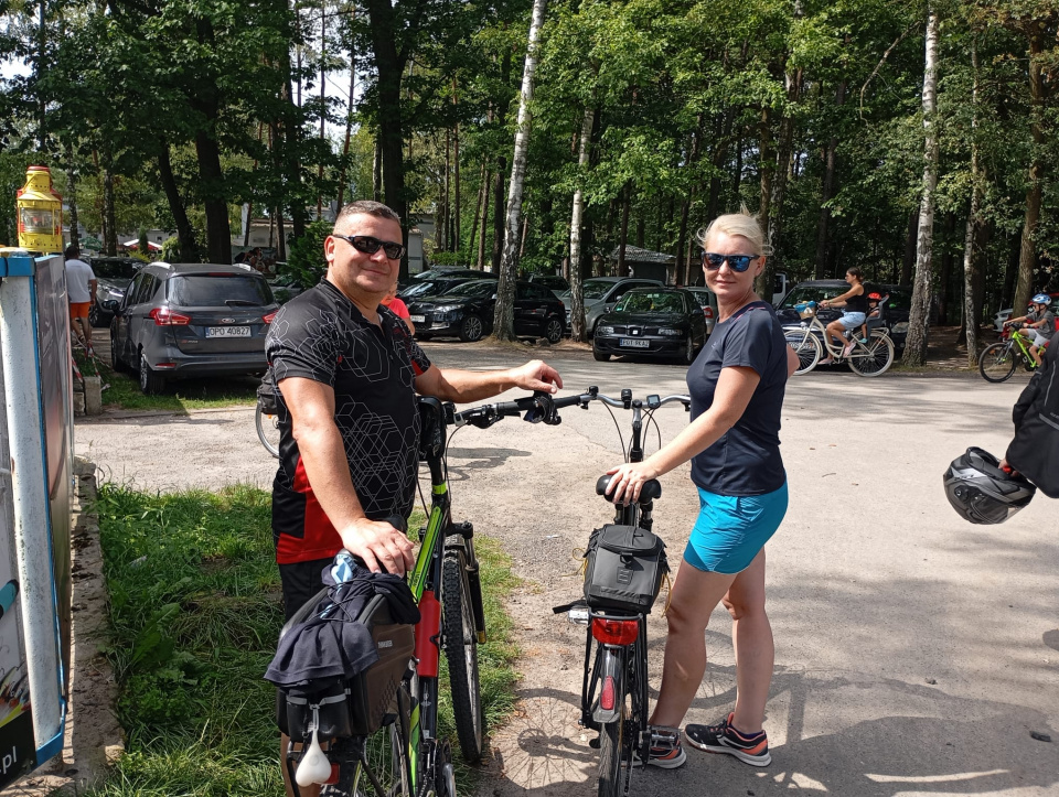 Rowerowa Turawa. Nad jezioro ciągną tłumy miłośników dwóch kółek [fot. Adam Wołek]