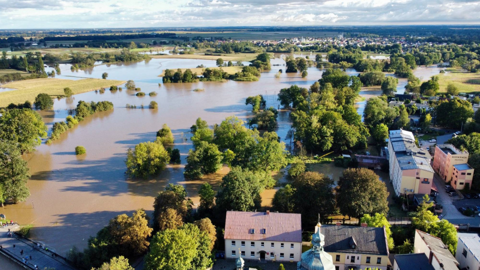 Pogotowie przeciwpowodziowe w powiecie krapkowickim [fot .Jarosław Madzia]