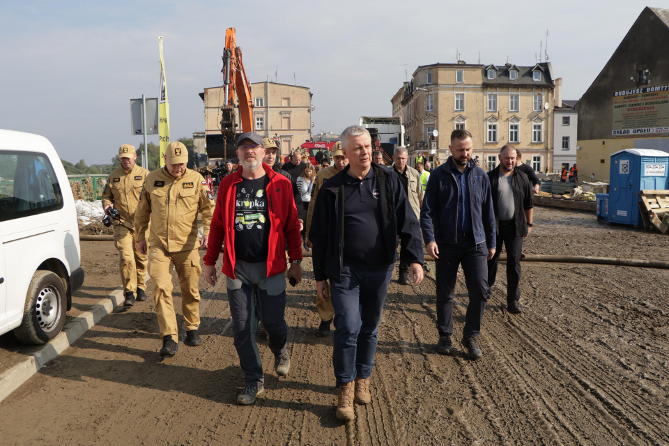 Władysław Kosiniak-Kamysz i Tomasz Siemoniak w Głuchołazach [fot. Sławomir Mielnik]