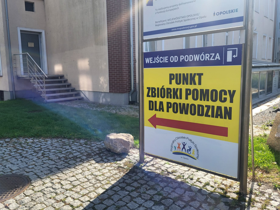 Dary dla powodzian [fot. Katarzyna Doros-Stachoń]