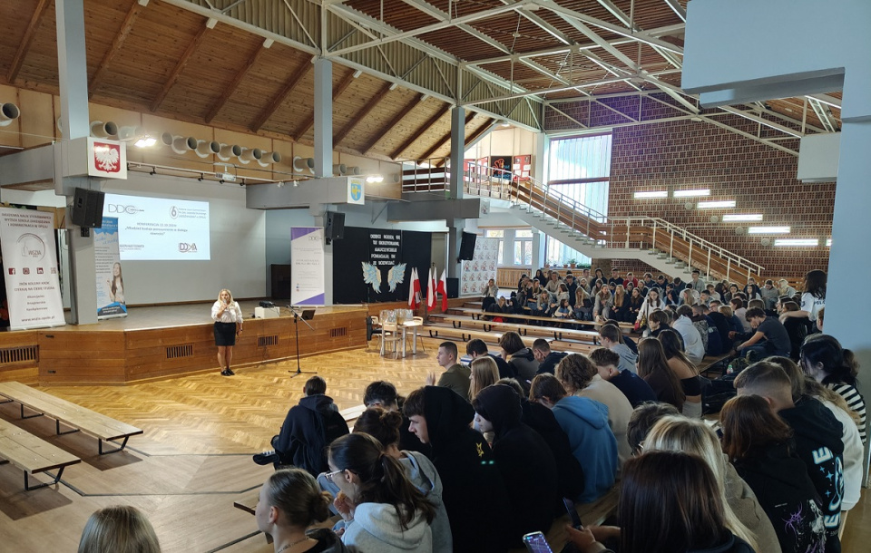 Młodzieżowe mediacje. Konferencja w LO nr 6 w Opolu [fot. Joanna Matlak]