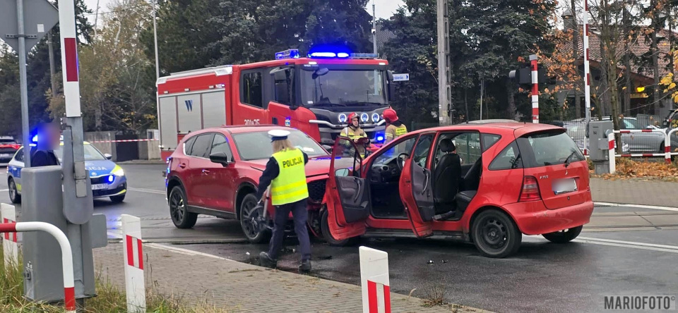 Zderzenie aut na przejeździe kolejowym w Opolu fot. Mario