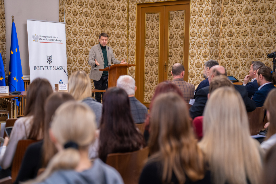 “Pamięć zbiorowa i sposoby jej kształtowania z polsko-czesko-niemieckiej perspektywy” międzynarodowa konferencja naukowa [fot. Marcin Boczek]