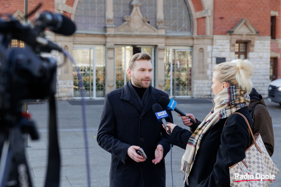 Konferencja prasowa w sprawie CPK, Tobiasz Gużda radny powiatowy PiS w Głubczycach [fot. Sławomir Mielnik]