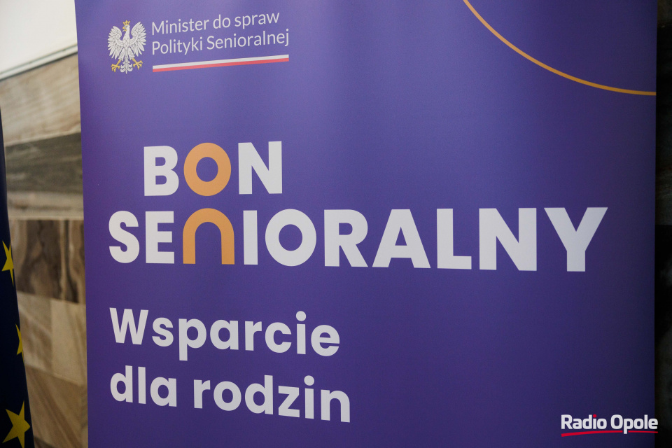 Marzena Okła-Drewnowicz - Minister do spraw Polityki Senioralnej. Bon senioralny, konferencja prasowa [fot. Sławomir Mielnik]