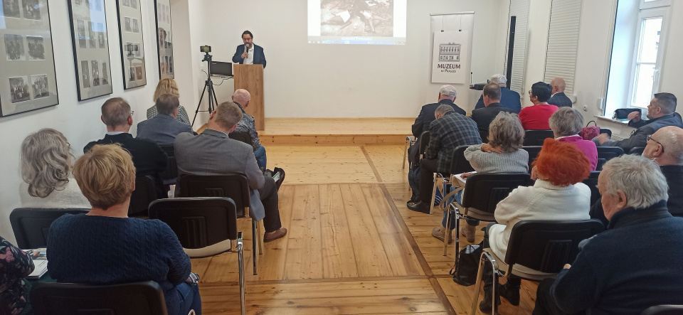 VIII Sympozjum Regionalistów w Praszce [fot. www.facebook.com/Muzeum w Praszce]