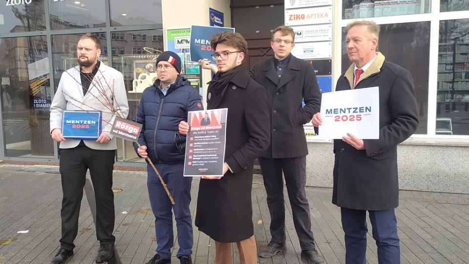 Konferencja prasowa działaczy Nowej Nadziei (Konfederacji) w Opolu [fot. Witold Wośtak]