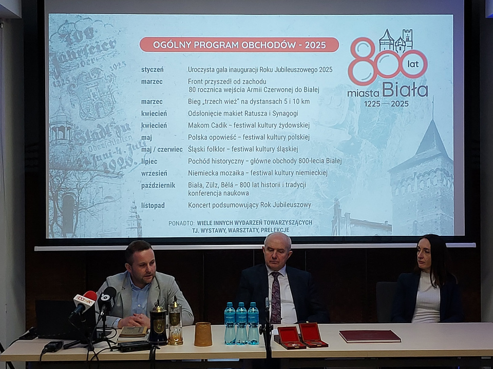 Konferencja prasowa poświęcona obchodom 800-lecia miasta Biała [fot. Jan Poniatyszyn]