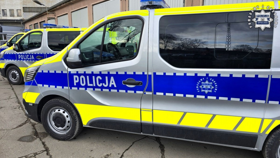 Nowe radiowozy dla opolskiej policji fot. policja