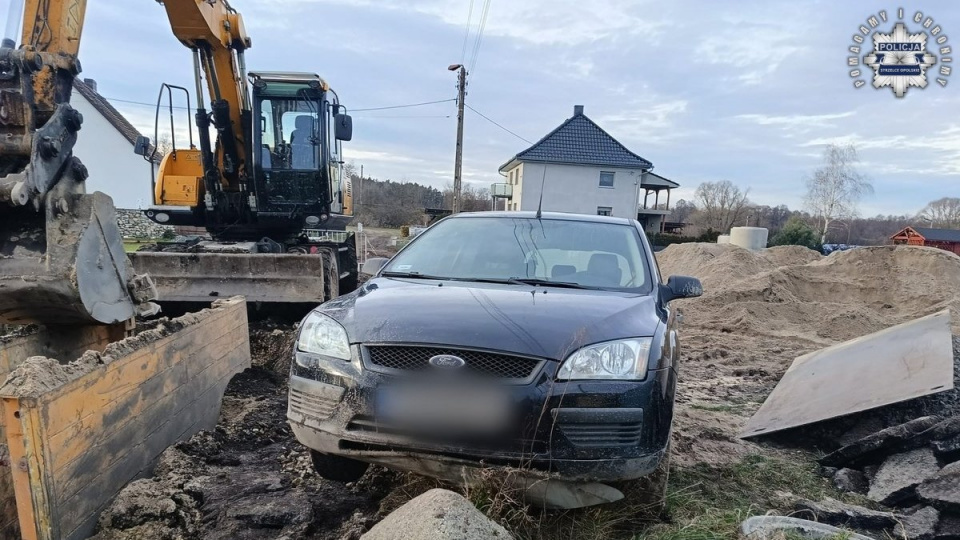 Wypił wódkę i piwo, a do tego zażył "kryształ". W takim stanie przewoził 8-letnie dziecko [fot. KPP Strzelce Opolskie]