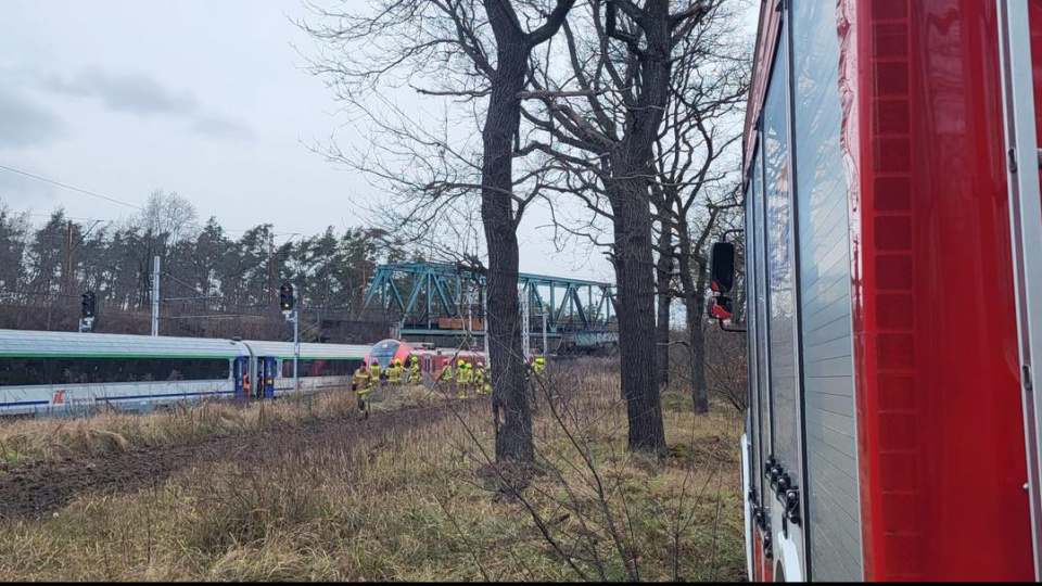 Ewakuacja pociągu Intercity [fot. KP PSP Kędzierzyn-Koźle]