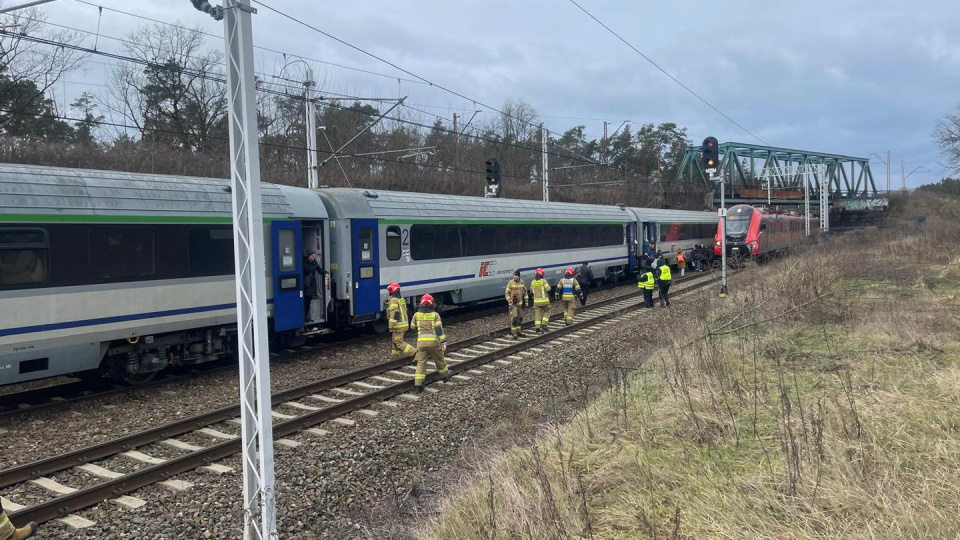 Ewakuacja pociągu Intercity [fot. KP PSP Kędzierzyn-Koźle]