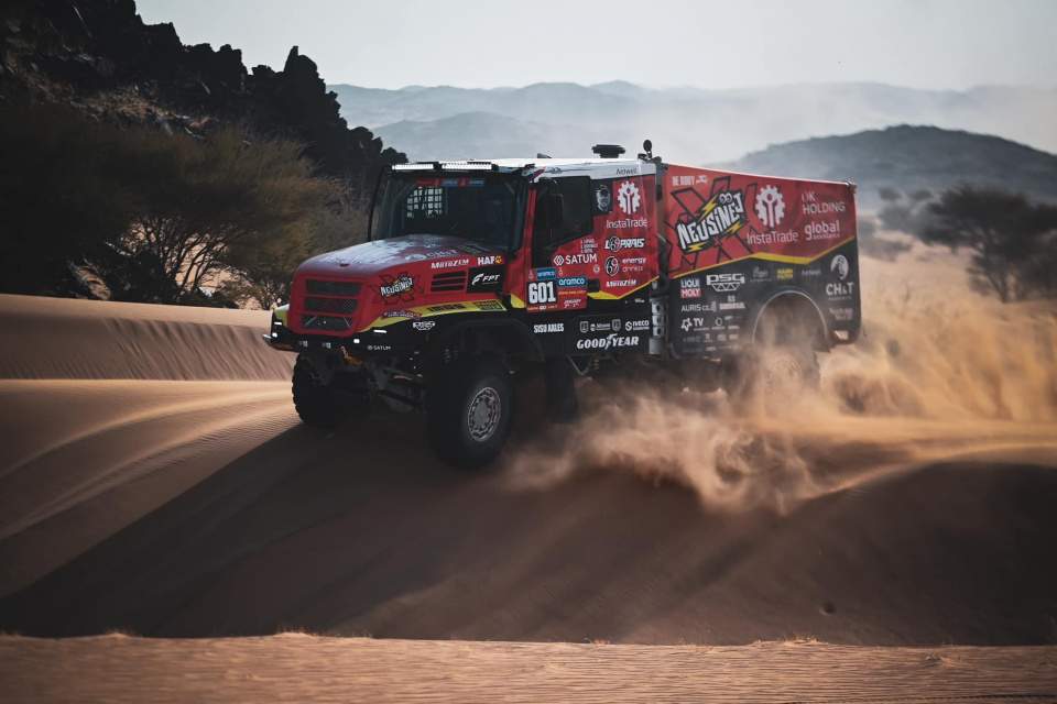 Rajd Dakar 2025 [fot. www.facebook.com/Aleš Loprais Dakar Live]